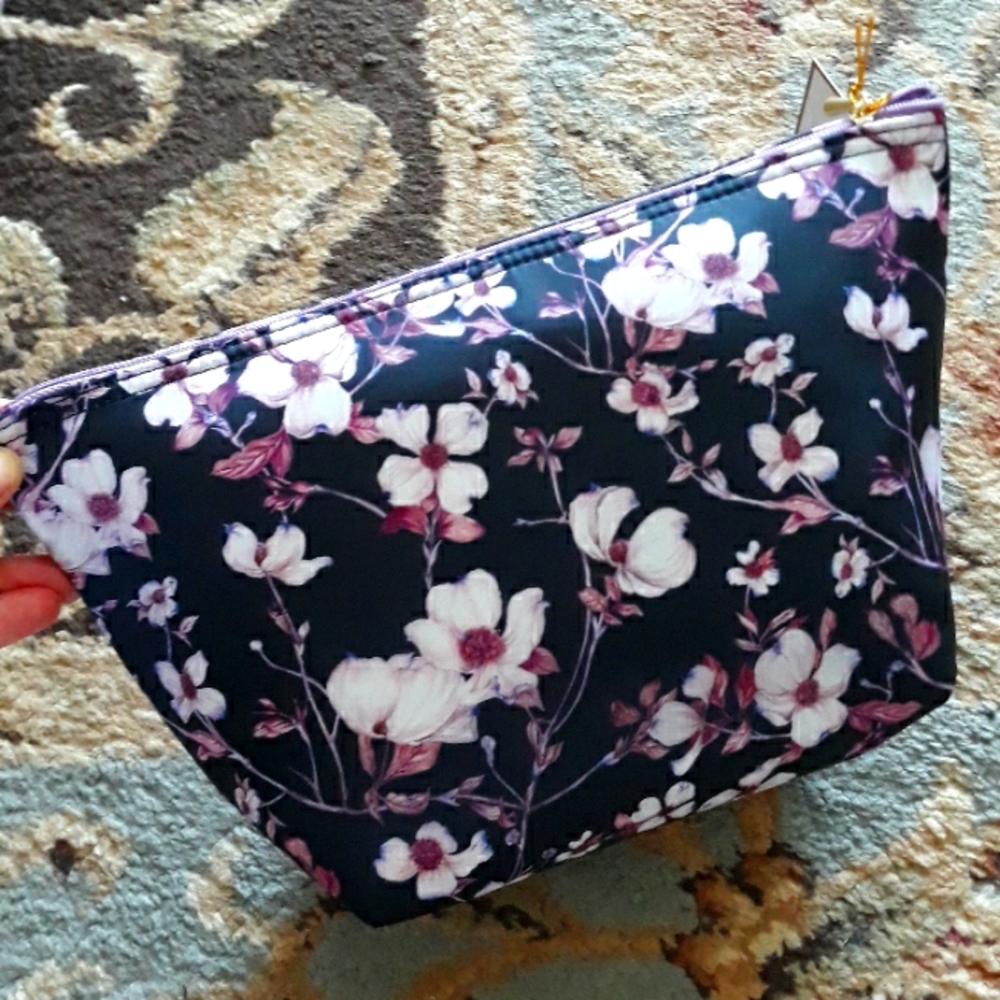 2x*Host Pick*Ellen Tracy cute cosmetic bag - Picture 5 of 12